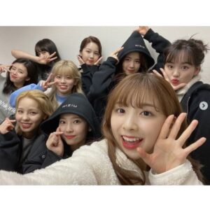 NiziU(ニジュー)の仲良しメンバーをご紹介！不仲コンビはある？