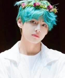 BTS v(テテ/キムテヒョン)の彼女は日本人？峯岸みなみとの噂や結婚願望、好きなタイプは？