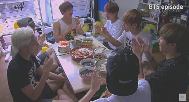 bts(防弾少年団)には仲良くないメンバーはいる？共同生活はどうだった？