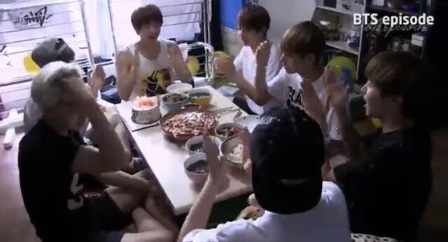 BTS ジン(キムソクジン)の実家がお金持ち?父の職業は?母はミスコリア出身?