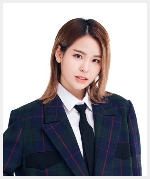 niziu(ニジュー)マコの髪伸びるの早いのはエクステ？かつら？