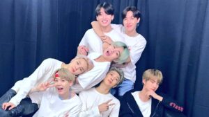 bts(防弾少年団)のメンバーの歌上手いランキング！マイクの色の意味も最新版でお届け！