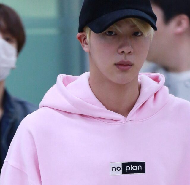 bts(防弾少年団)のジンの好きなもの・色・食べ物・お菓子は？