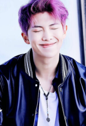 bts(防弾少年団)のメンバーの歌上手いランキング！マイクの色の意味も最新版でお届け！