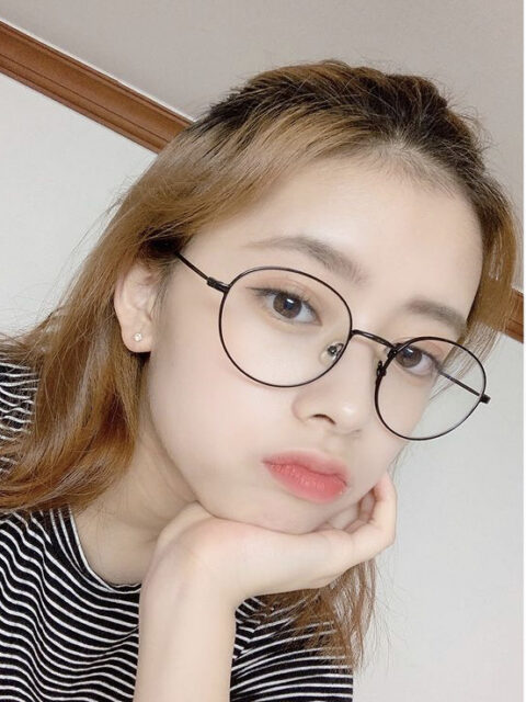 Niziu(ニジュー)のリマ(横井里茉)のかわいい画像集！スタイルが良くて足が長い！