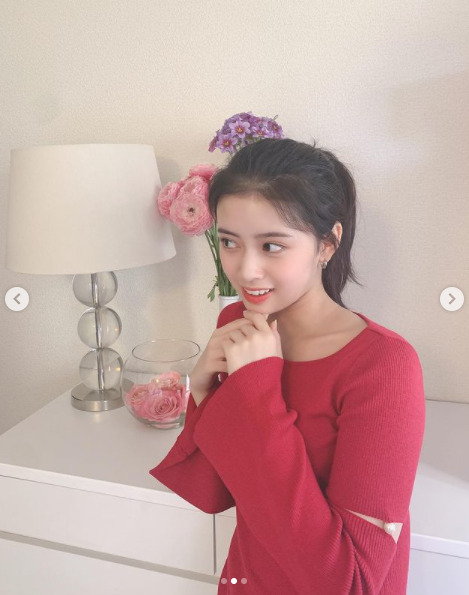 niziu(ニジュー)リマのバーバリー衣装を見てみた!衣装問題で炎上したのは本当?