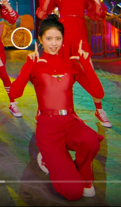 niziu(ニジュー)リマのバーバリー衣装を見てみた!衣装問題で炎上したのは本当?