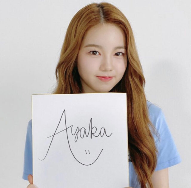 niziu（ニジュー）アヤカの学生時代の部活は？気になる幼少期時代！