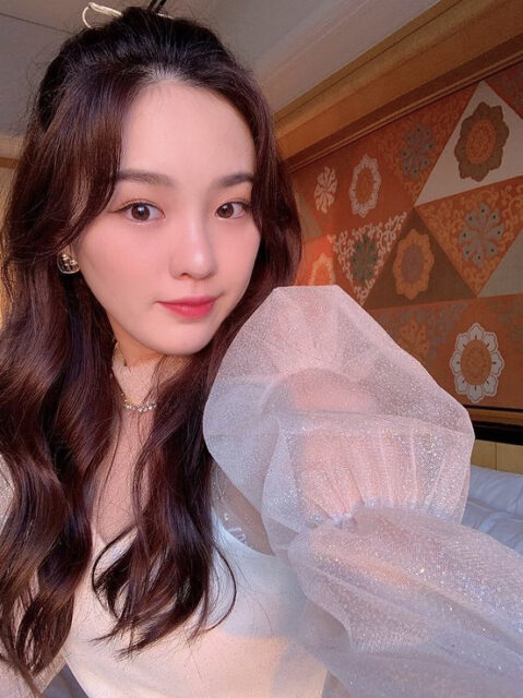 NiziU(ニジュー)リオの可愛い髪型集！一番似合うのはお団子って本当？