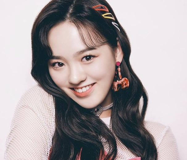 NiziU(ニジュー)リオの可愛い髪型集！一番似合うのはお団子って本当？