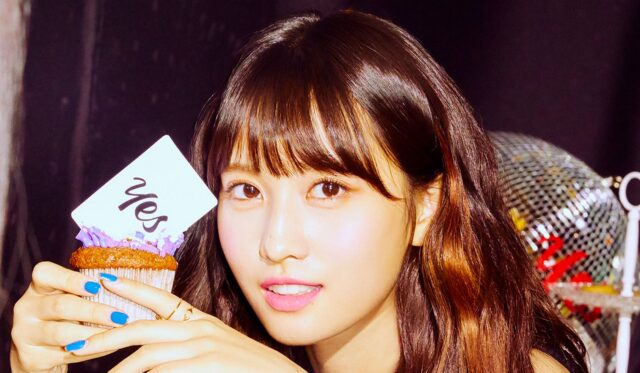 Twice トゥワイス のモモは垢抜けて可愛くなった デビュー前と当時の年齢