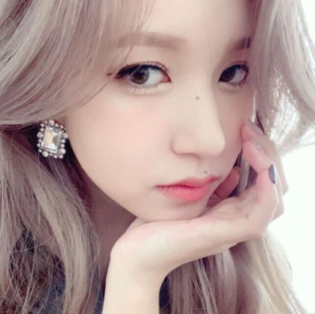 TWICE(トゥワイス)のミナの可愛い画像集！スタイルが良くて足が長い！