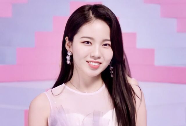 Niziu(ニジュー)のアヤカ(新井彩花)は垢抜けて可愛くなった?デビュー前と比較!