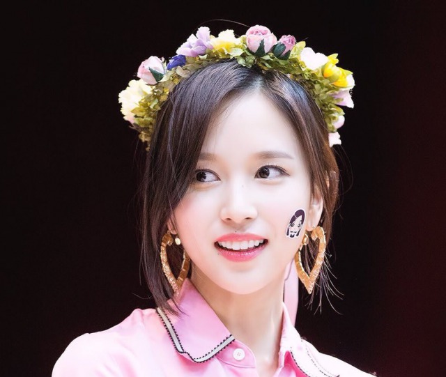 TWICE(トゥワイス)のミナの可愛い画像集！スタイルが良くて足が長い！