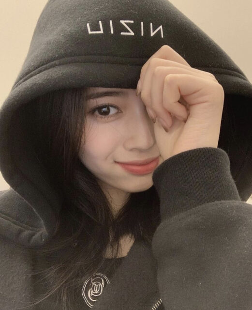 niziu（ニジュー）マコの自己紹介！気になる私服に注目！