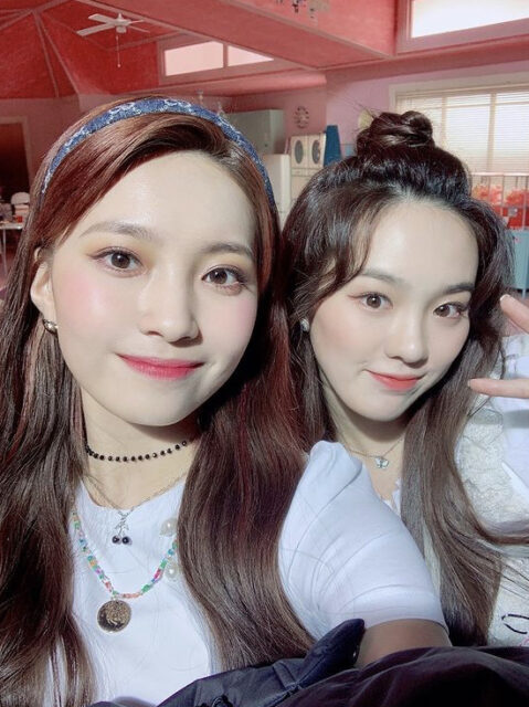 NiziU(ニジュー)リオの可愛い髪型集！一番似合うのはお団子って本当？