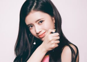 niziu（ニジュー）リマのバーバリー衣装を見てみた！衣装問題で炎上したのは本当？