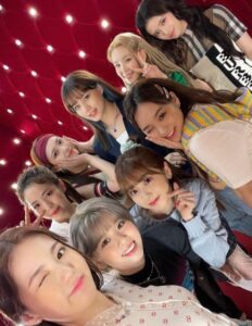 NiziU(ニジュー)とTWICEの担当・ポジション比較！