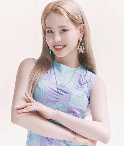 niziu(ニジュー)マコは垢抜けた？デビュー前と比較！