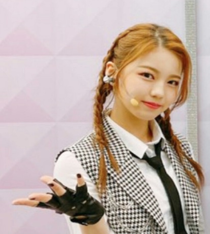 Niziu(ニジュー)のアヤカ(新井彩花)の性格や人柄は?優しい?冷たい?