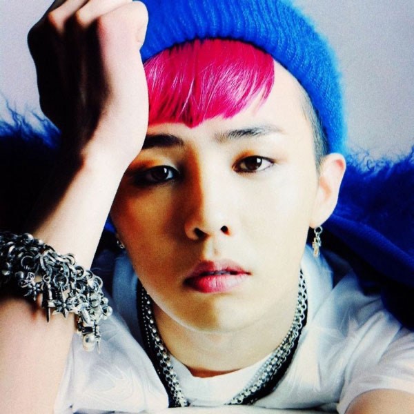 BIGBANG g-dragon(ジヨン)の2021現在のインスタ画像と髪型遍歴について。