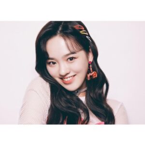 niziu(ニジュー)のメンバーのリオは歌が下手？出身はどこ？