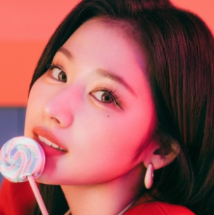 NiziU(ニジュー)とTWICEの担当・ポジション比較!