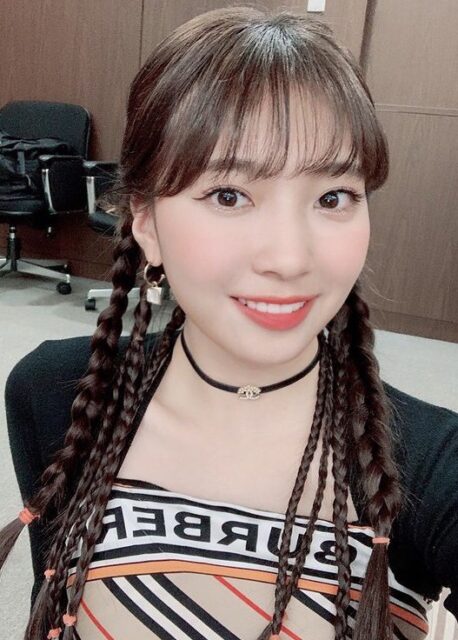 NiziU(ニジュー)のマユカのメイク方法！すっぴんとの比較。