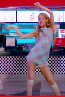 niziu(ニジュー)マコは痩せた？お腹・腹筋・スタイルがヤバイ！？