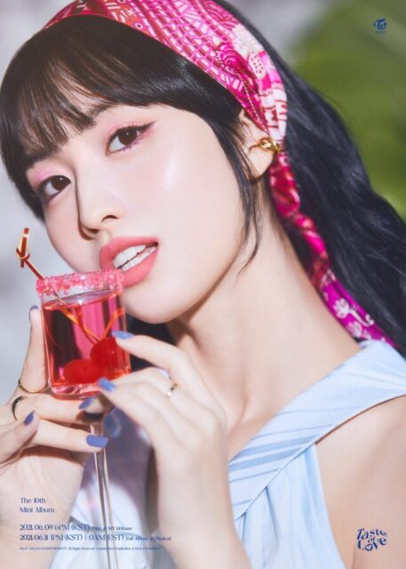 Twice トゥワイス のモモの可愛い画像集 スタイルが良くて足が長い