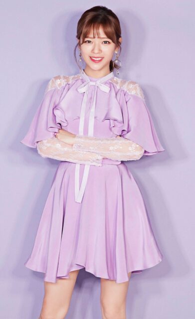 TWICE(トゥワイス)のジョンヨンの可愛い画像集!スタイルが良くて足が長い!