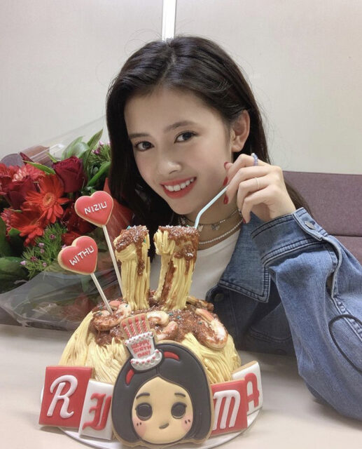 Niziu(ニジュー)インスタのフォロワー数は?コメント数が多いのは誰の投稿?