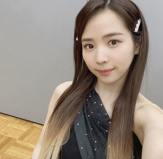 NiziU(ニジュー)マヤのポニーテールが可愛い!前髪や編み込みありの髪型もご紹介!