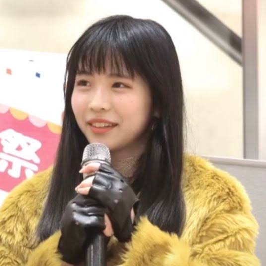 NiziU(ニジュー)マヤのポニーテールが可愛い!前髪や編み込みありの髪型もご紹介!