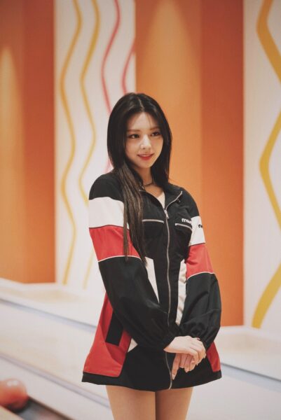 ITZY(イッジ)のメンバーの人気順とメンバーカラー・見分け方について！