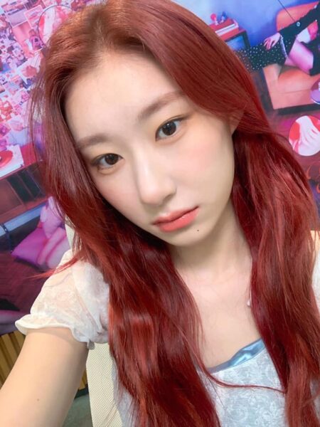 ITZY(イッジ)のメンバーの人気順とメンバーカラー・見分け方について！