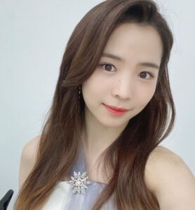 NiziU(ニジュー)マヤのgucciワンピースが気になる！他の私服もご紹介します。