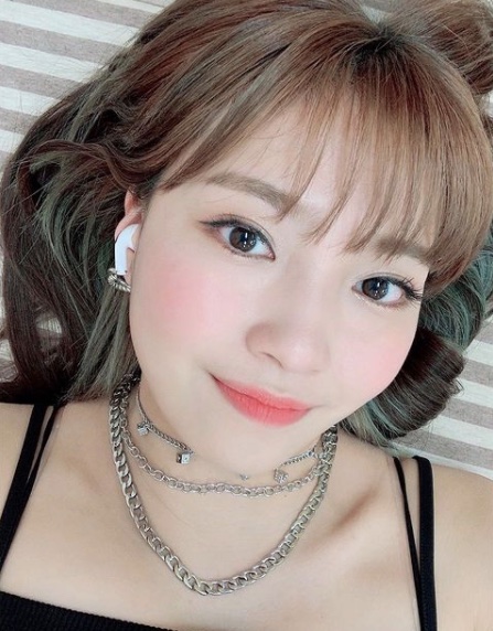 Niziu(ニジュー)のマコ(山口真子)の仲良しメンバーは？仲間はずれで浮いてる説が？