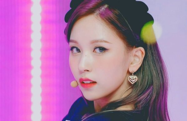 TWICE(トゥワイス)のミナの性格や人柄は?優しい?冷たい?