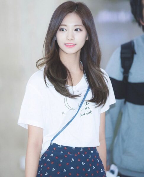 TWICE（トゥワイス）ツウィが可愛すぎる？デビュー当時とデビュー前を比較！