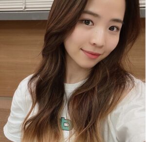 NiziU(ニジュー)マヤが昔所属していた事務所はどこ？やめた理由は何？