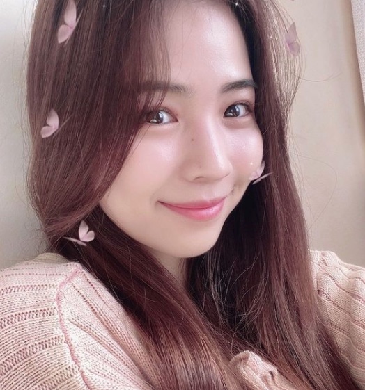 NiziU(ニジュー)マヤが昔所属していた事務所はどこ?やめた理由は何?