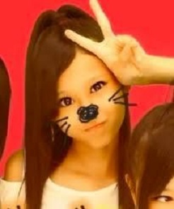 TWICE(トゥワイス)のサナの高校・中学校時代の画像や卒アルはある?学歴をチェック!