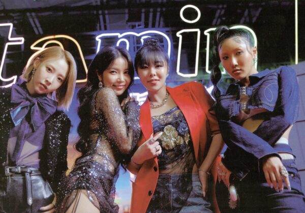 MAMAMOO(ママムー)Dinggaのwiki!歌詞の意味や衣装画像紹介！振り付けの見どころは？