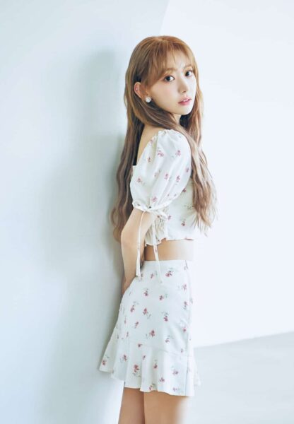 IZ*ONE(アイズワン)宮脇咲良のダイエット方法やメイク方法を調査！愛用コスメは？