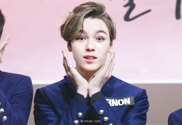 SEVENTEEN(セブンティーン)バーノンの出身中学など学歴紹介!中退の噂は本当?