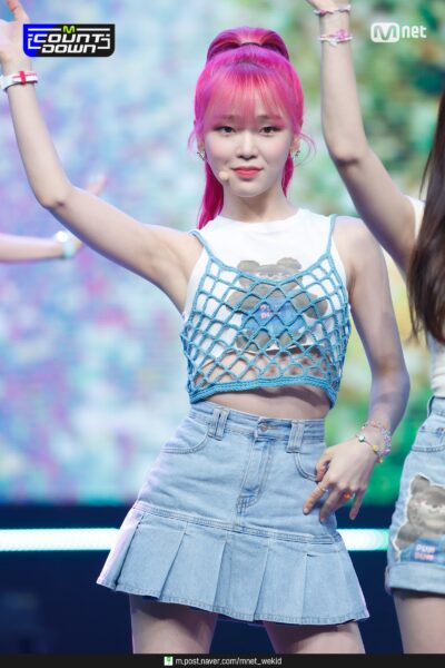 OH MY GIRL(オーマイガール)「Dun Dun Dance」に注目!和訳歌詞や各メンバーの衣装画像も!