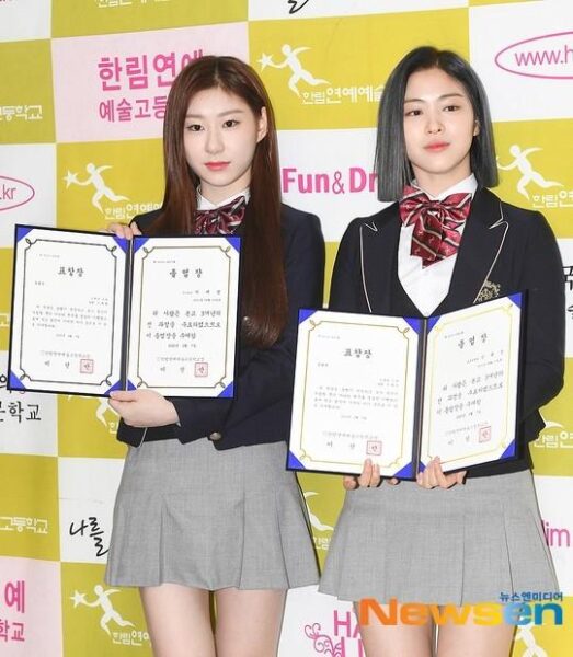 ITZY(イッジ)リュジンの年齢や性格は?英語が得意って本当?