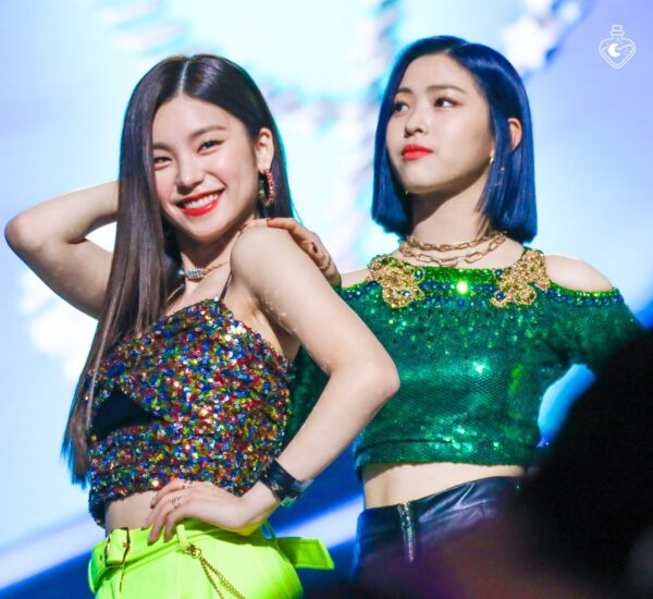 ITZY(イッジ)メンバーの本名やあだ名は？不仲説は本当なのか調べてみた！