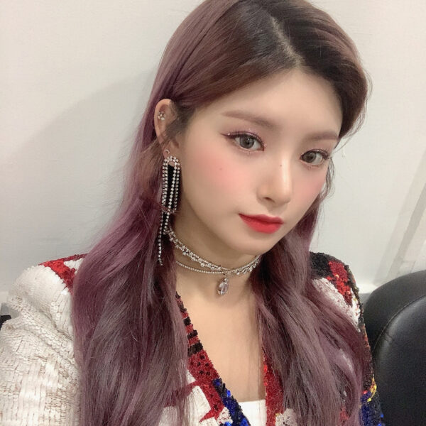 EVERGLOW(エバーグロウ)メンバーの性格やメンバーカラー紹介！公式インスタはある？